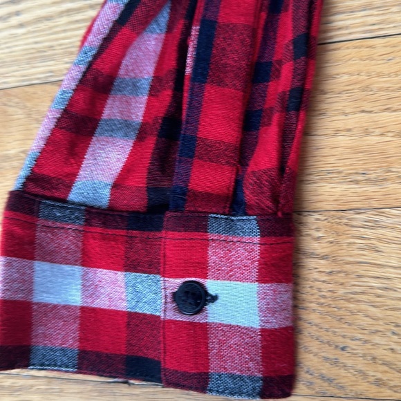Woman’s Guess Red Plaid Dress shirt - Picture 6 of 8